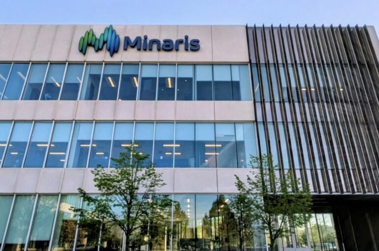 New Minaris Signage